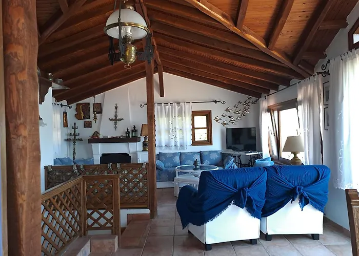Diaporos View House Дом отдыха Вурвуру